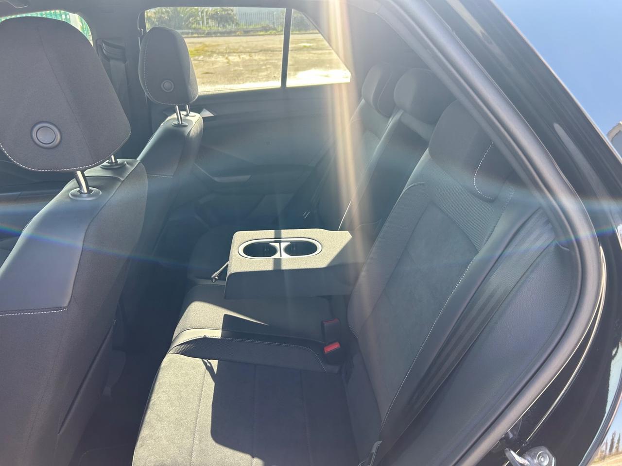 Volkswagen T-Roc 1.5 TSI DSG R-Line