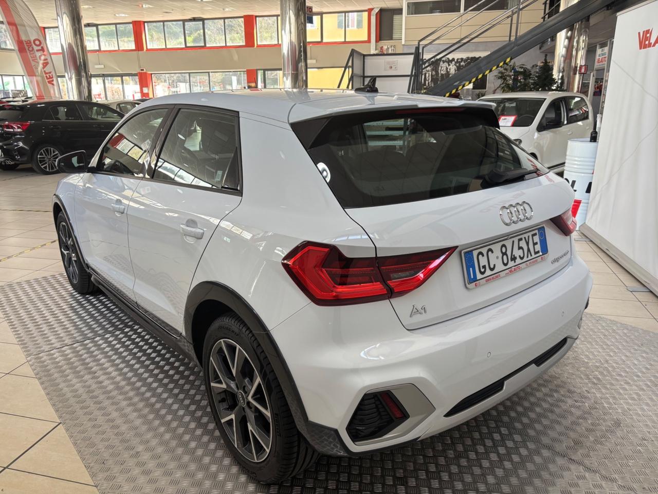 Audi A1 citycarver 25 TFSI Admired