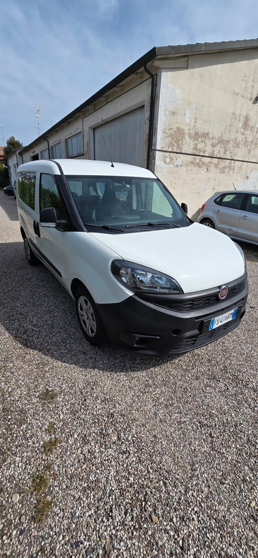 FIAT DOBLÒ PROFESSIONAL AUTOCARRO 5 POSTI