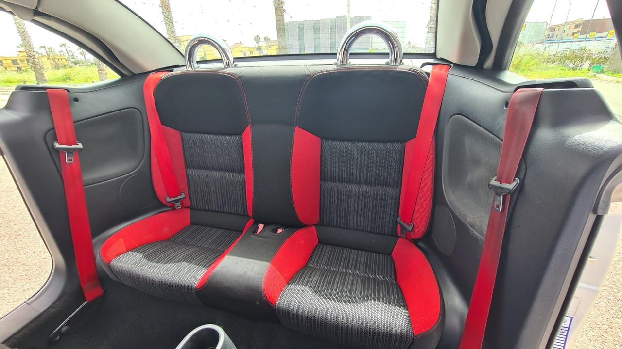 Peugeot 207 1.6 8V HDi 112CV CC Sweet Years