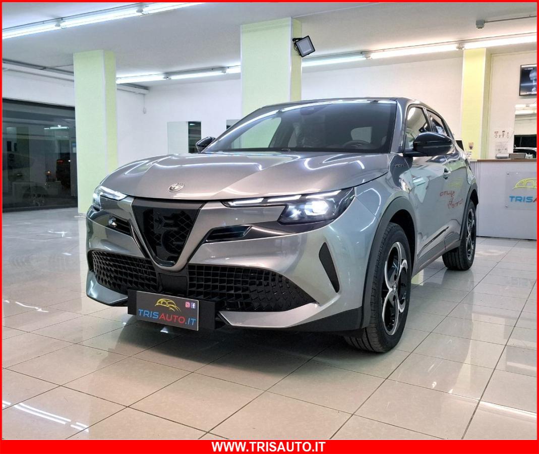 ALFA ROMEO Junior 1.2T Hybrid eDCT6 145cv Speciale NEOPATENTATI IVATA