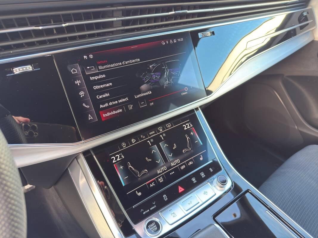 Audi Q8 3.0 TDI 286CV S line edition quattro Garanzia Audi