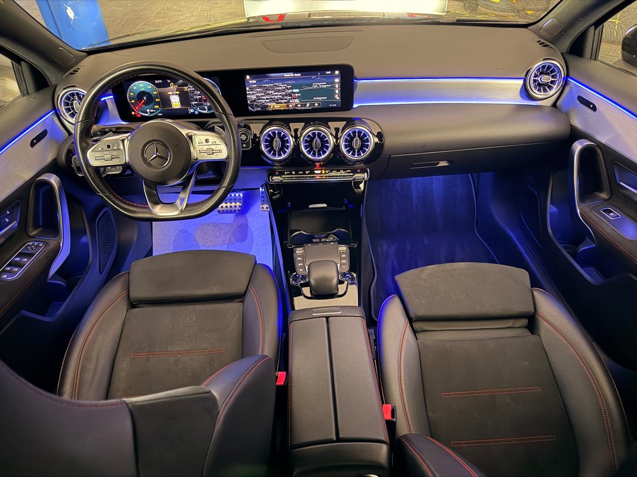 Mercedes-benz A180d Premium Amg -2021 AMBIENT/NAVI