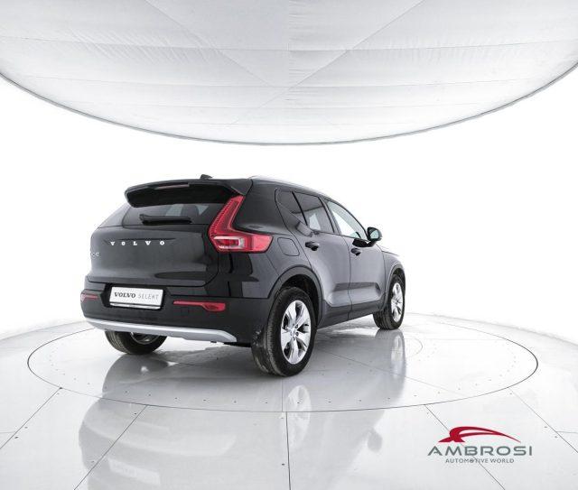 VOLVO XC40 T3 Momentum