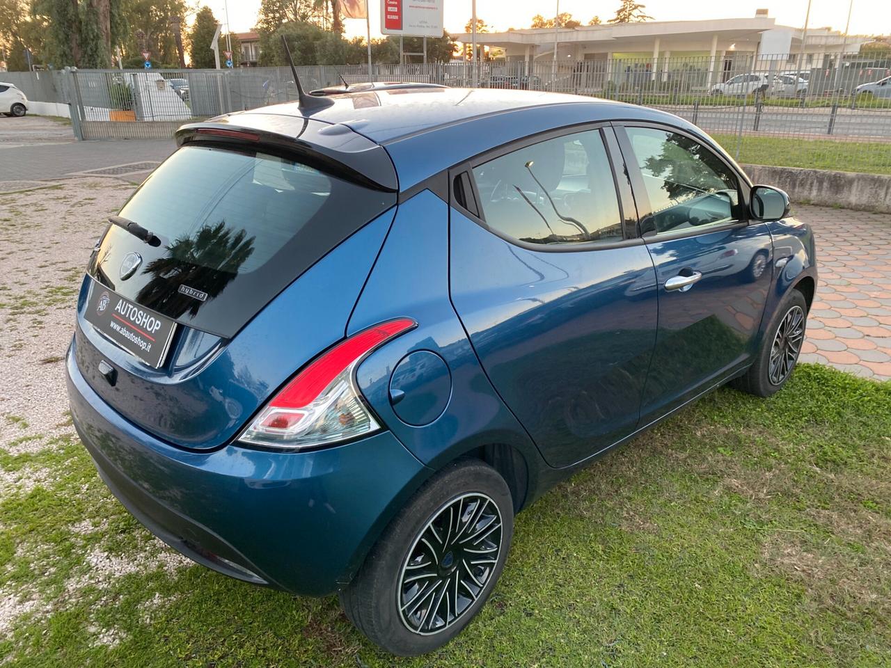 LANCIA - Ypsilon - 1.0 FireFly 5p.S&S Hyb. - NEOPATENTATI - FINANZIABILE - PERMUTE