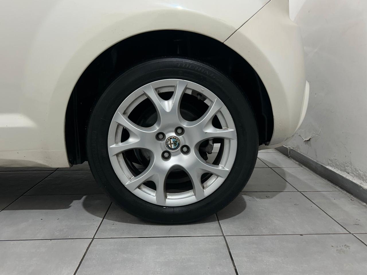 Alfa Romeo MiTo 1.4 T 120 CV GPL Distinctive