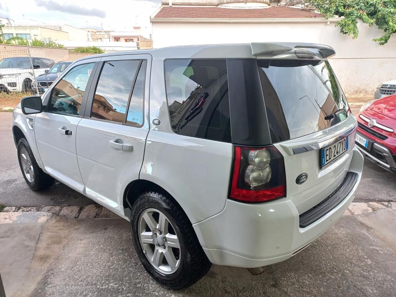 Land Rover Freelander 2.2 SD4 S.W. SE