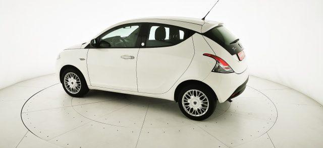 LANCIA Ypsilon 1.2 69 CV 5 porte GPL Ecochic Silver