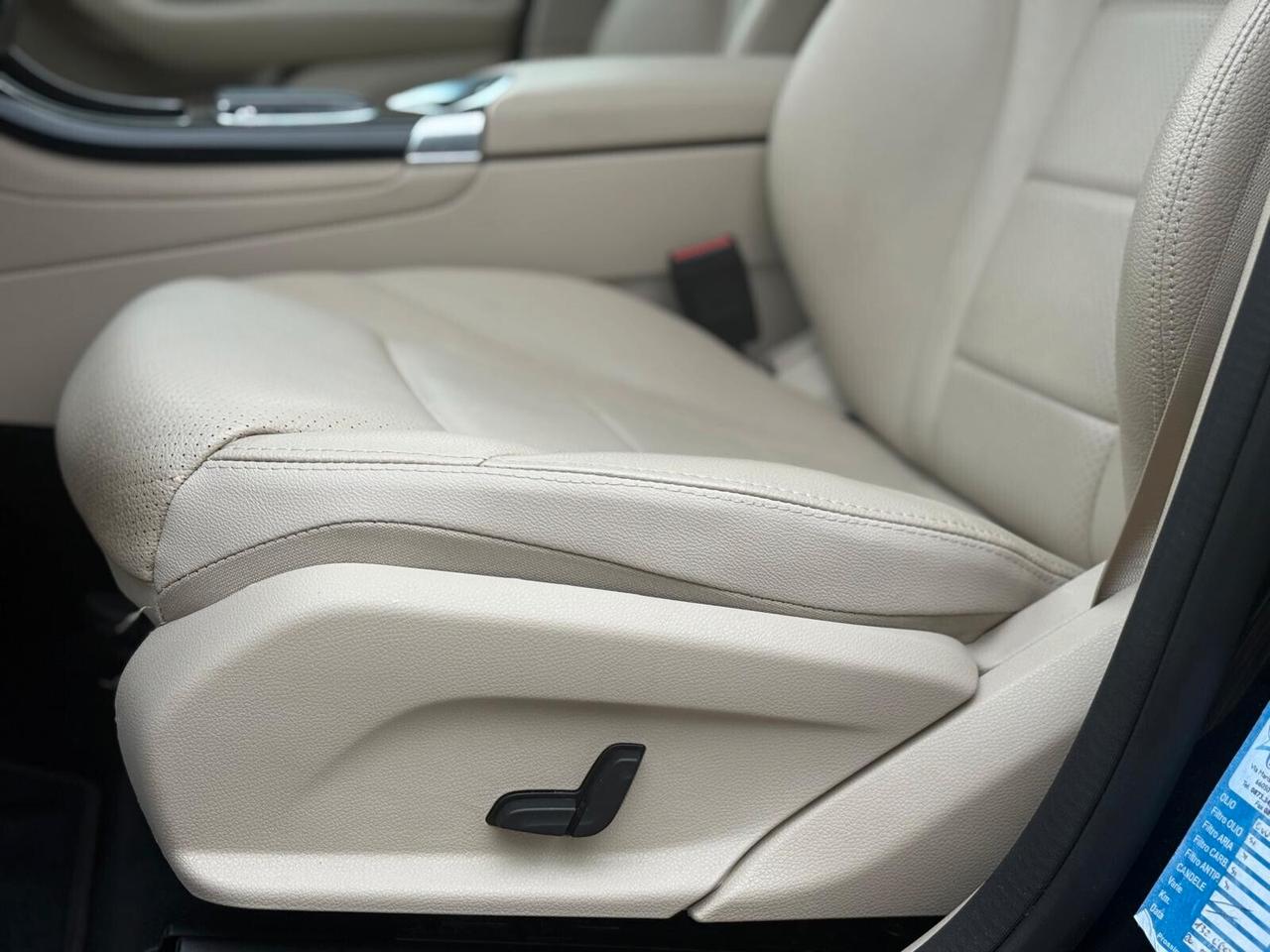 Mercedes-benz GLC 4Matic 2.0 D Executive Model Year 2021 *Pelle