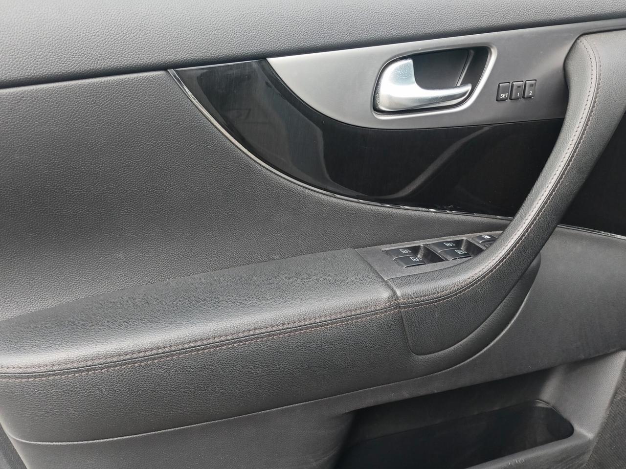 Infiniti FX FX30d GT