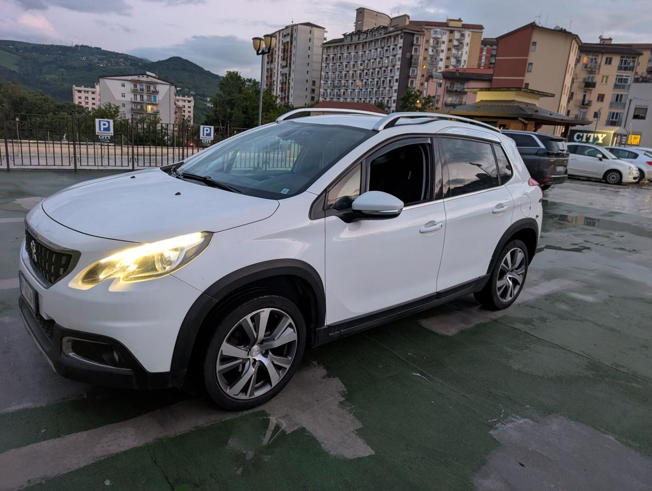 Peugeot 2008 BlueHDi 120 S&S Black Matt