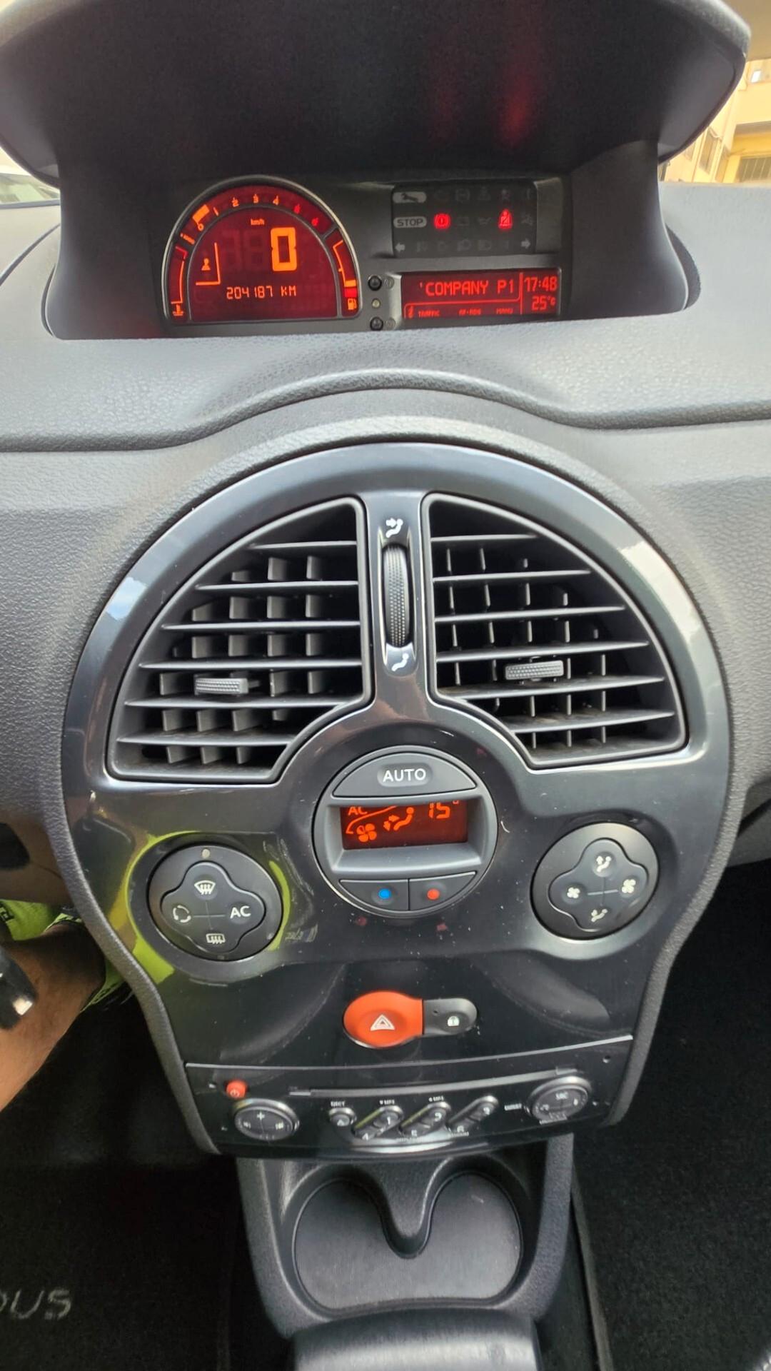 Renault Modus Grand Modus 1.5 dCi 90CV Neopatentati
