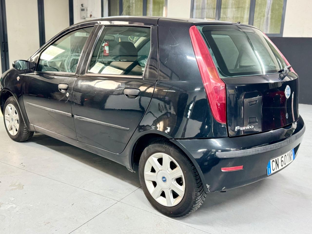 Fiat Punto 1.2 16V 5 porte Full Optional Neopatentati