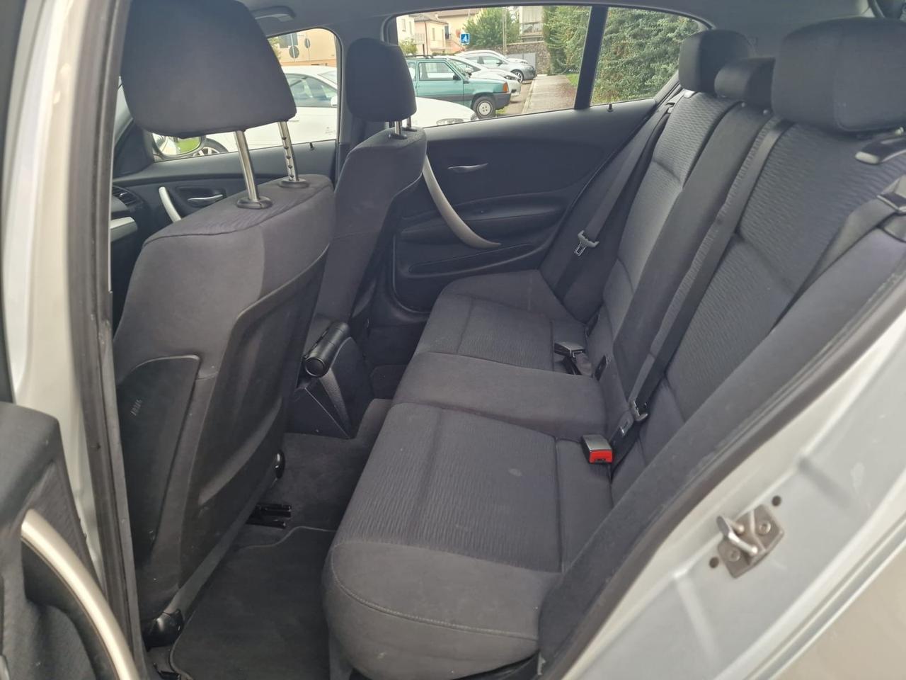 BMW Serie 1 118d 2.0 143CV Futura 5 porte – Anno 2011