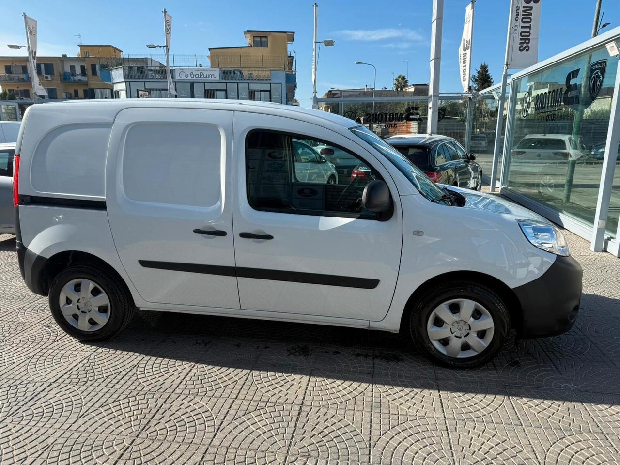 Renault Kangoo renault kangoo autocarro