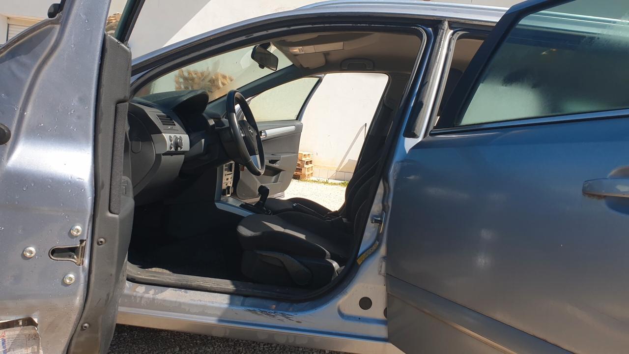 Opel Astra 1.7 CDTI 110CV 5 porte Cosmo