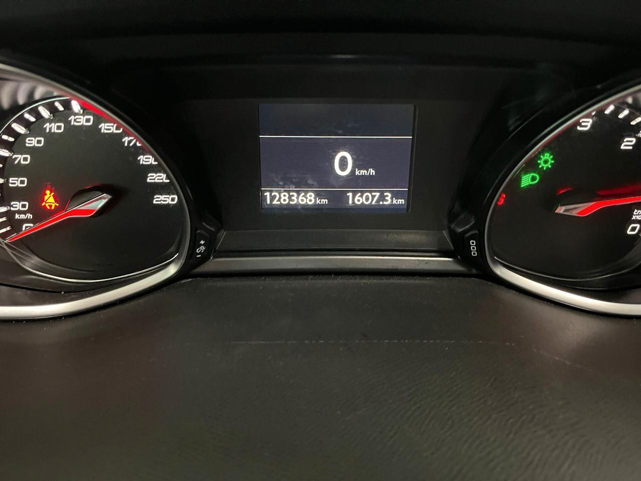 Peugeot 308 BlueHDi 150 S&S Allure