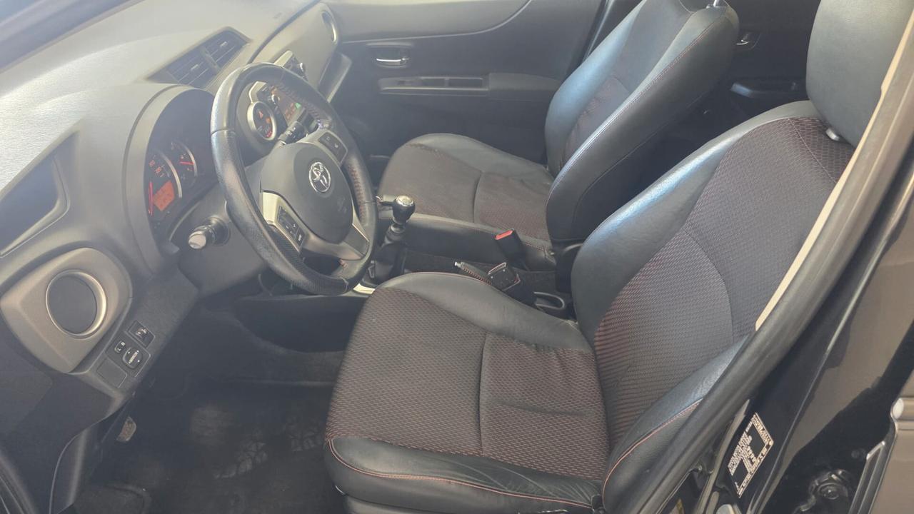 Toyota Yaris 1.4 D-4D 5 porte Lounge