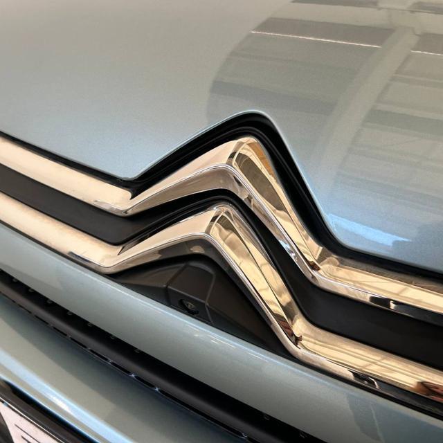 CITROEN C4 motore elettrico 136 CV Shine TETTO APRIBILE