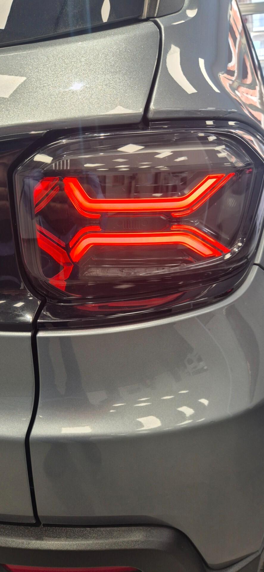 Jeep Avenger 1.2 Turbo 100 CV Summit