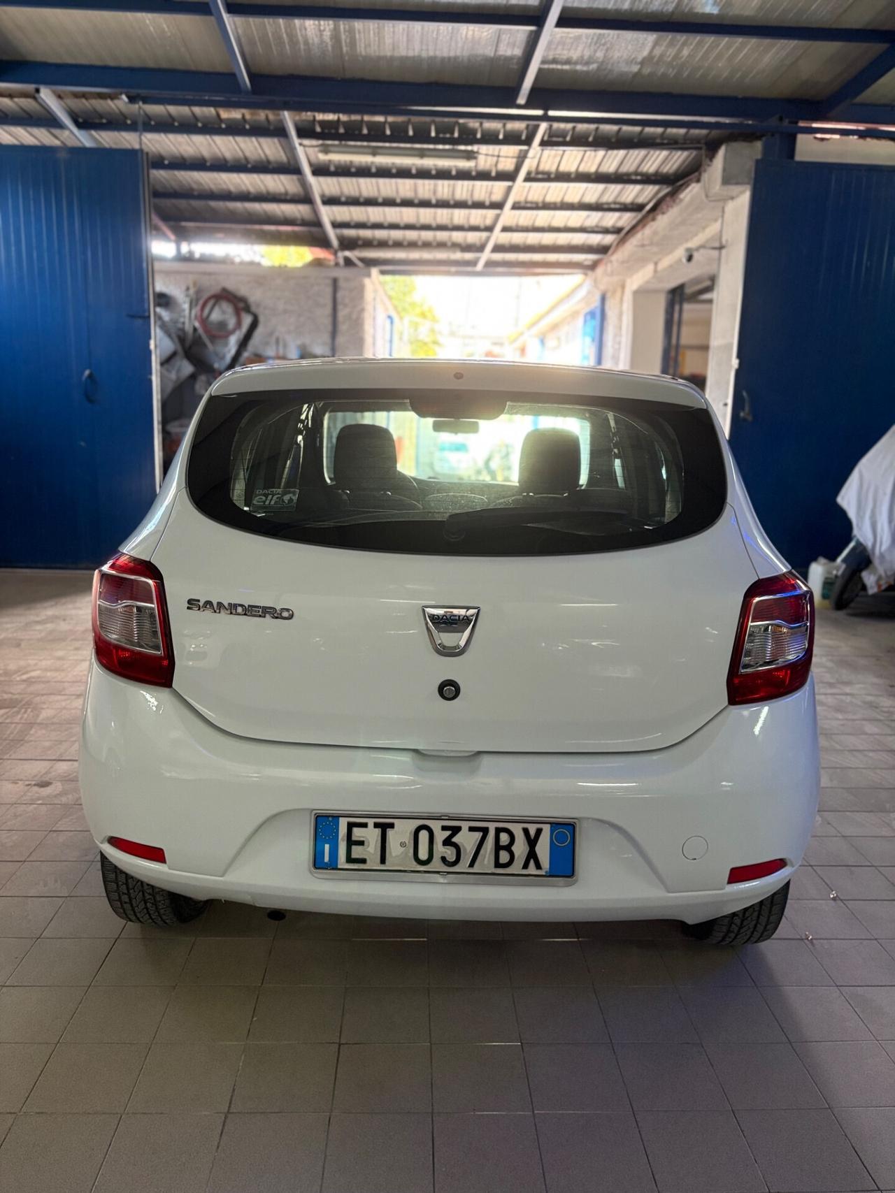 Dacia Sandero 1.2 GPL 75CV