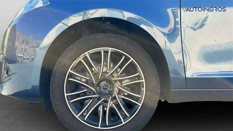 Lancia Ypsilon 1.0 firefly hybrid Gold Plus s&s USATO GARANTITO