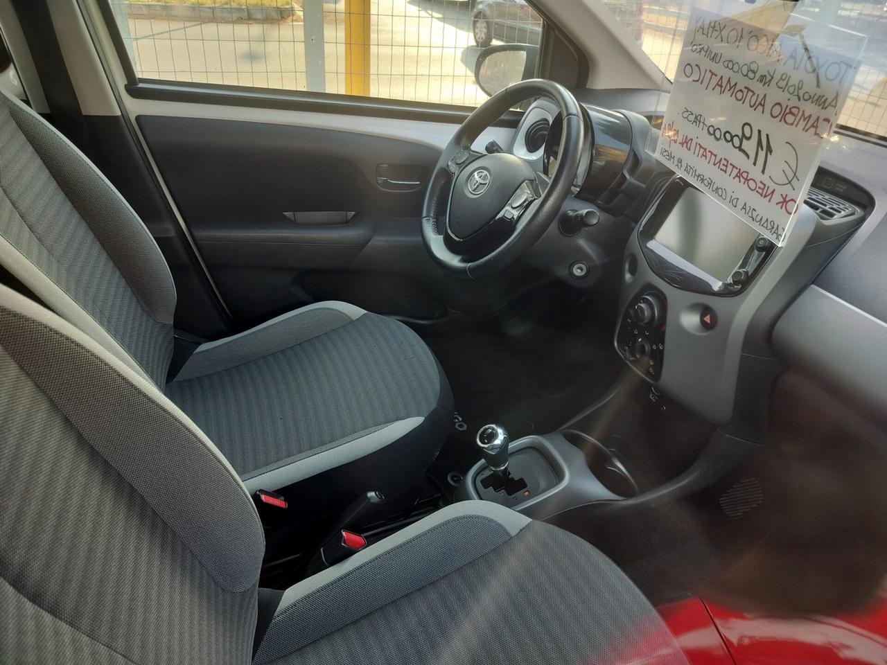 Toyota Aygo 1.0 VVT-i 69 CV 5 porte x-business MMT