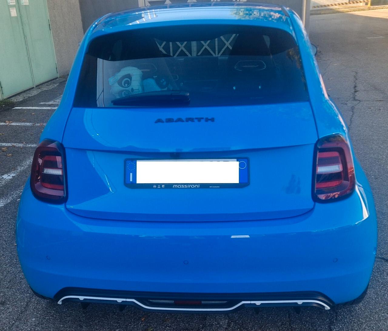 Abarth 500e Scorpionissima