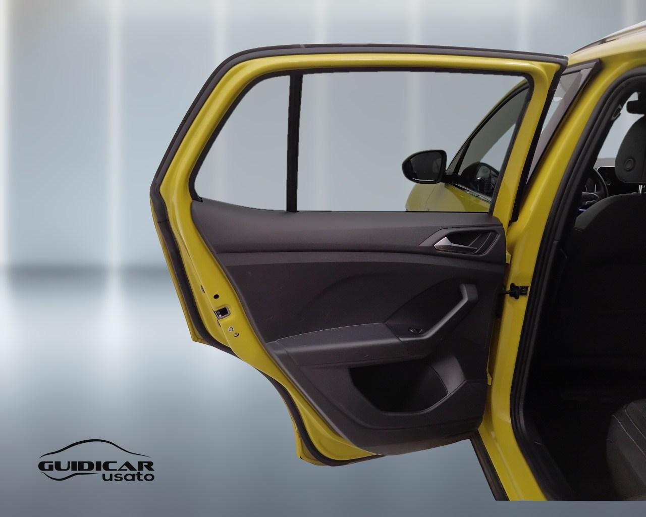 VOLKSWAGEN T-Cross 2024 - T-Cross 1.0 tsi R-Line 115cv