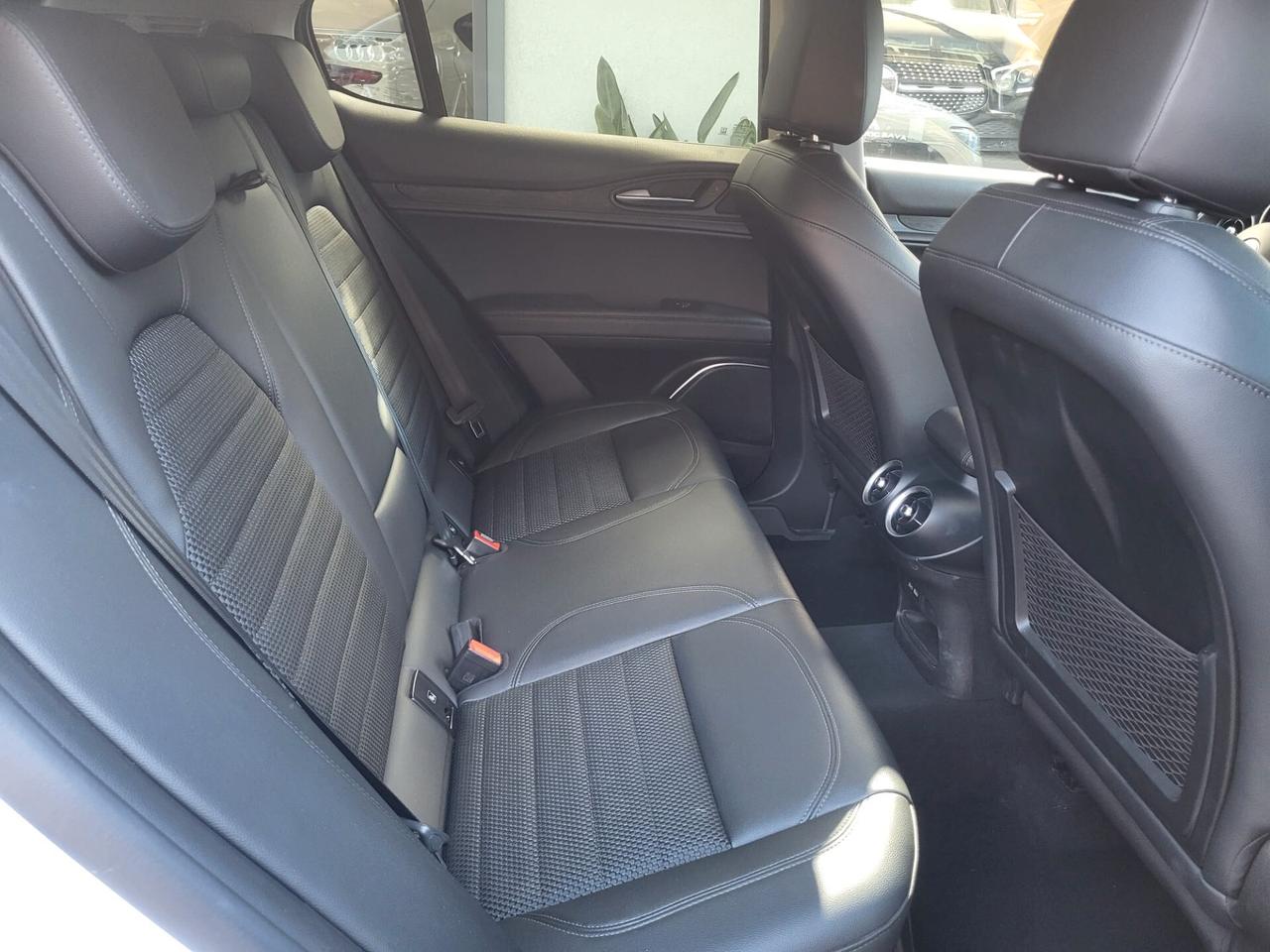 Alfa Romeo Stelvio 2.2 Turbodiesel 190 CV AT8 Q4 Super