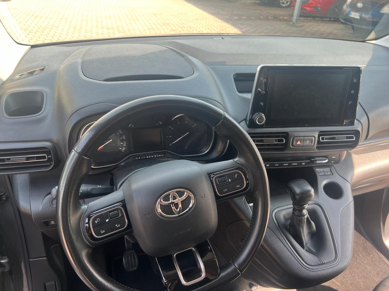 Toyota Proace Verso 1.5D L0 D Executive