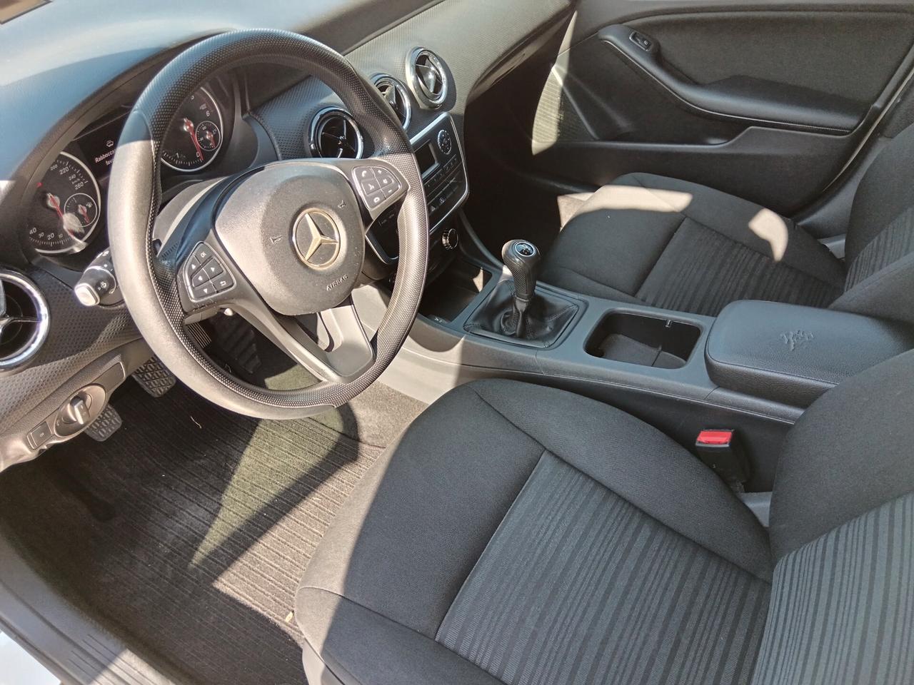Mercedes-benz A 180d