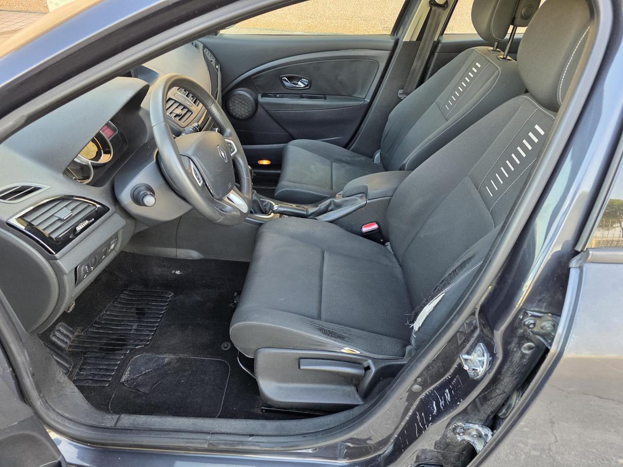 Renault Mégane 1.6 GpL SporTour 05-2012