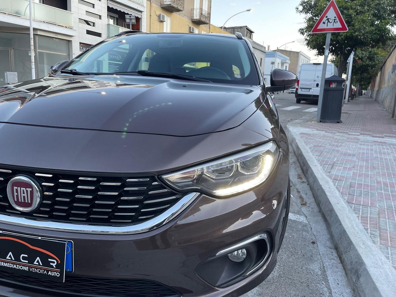 Fiat Tipo 1.6 Multijet Lounge #10180