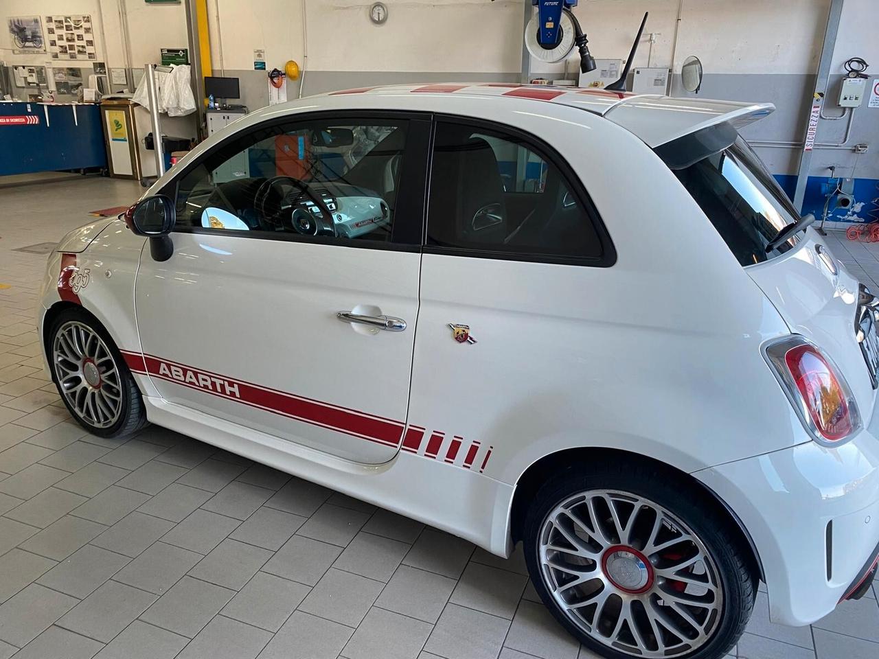 Abarth 595 1.4 Turbo T-Jet 160 CV Competizione