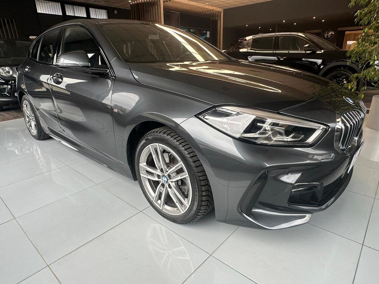 Bmw 118 118d 5p. Msport Exterior