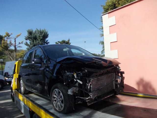 Renault Scenic 1.5 dci danneggiata