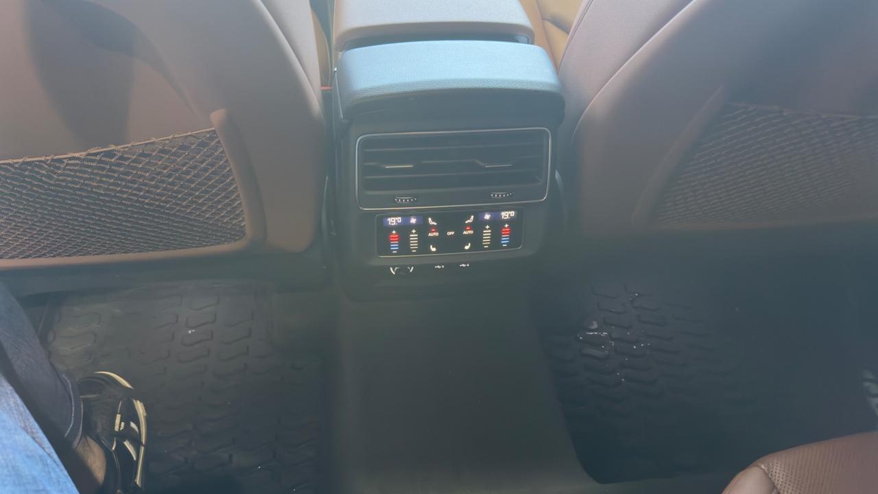 Audi Q8 55 TFSI quattro tiptronic