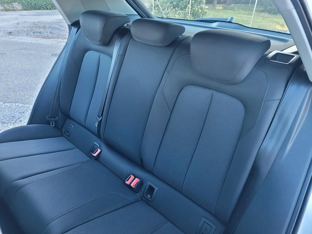Audi Q2 30 TDI S line Edition