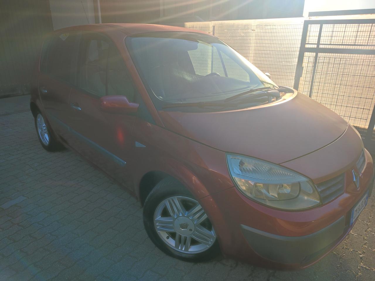 RENAULT SCENIC 1.6BENZINA POCHI KM LEGGERE