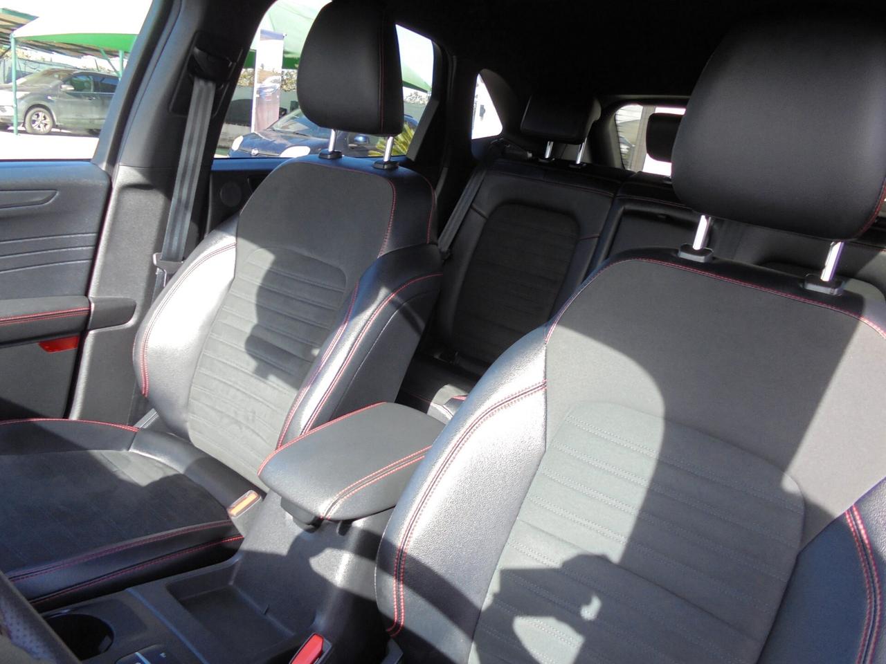 Ford Kuga 2.5 Plug In Hybrid 225 CV CVT 2WD ST-Line X