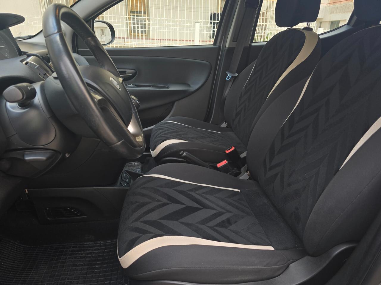 Lancia Ypsilon 3a serie 1.2 5P Platinum