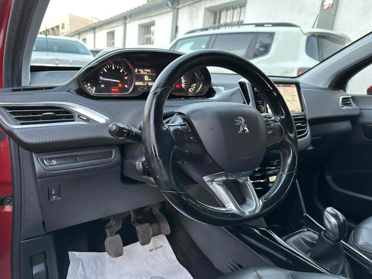 Peugeot 2008 BlueHDi 100 Allure