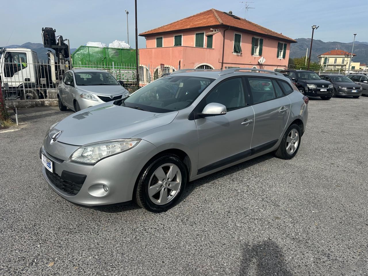 Renault Megane 1.5 DCI 110 CV Sportour Ecobusiness Premium