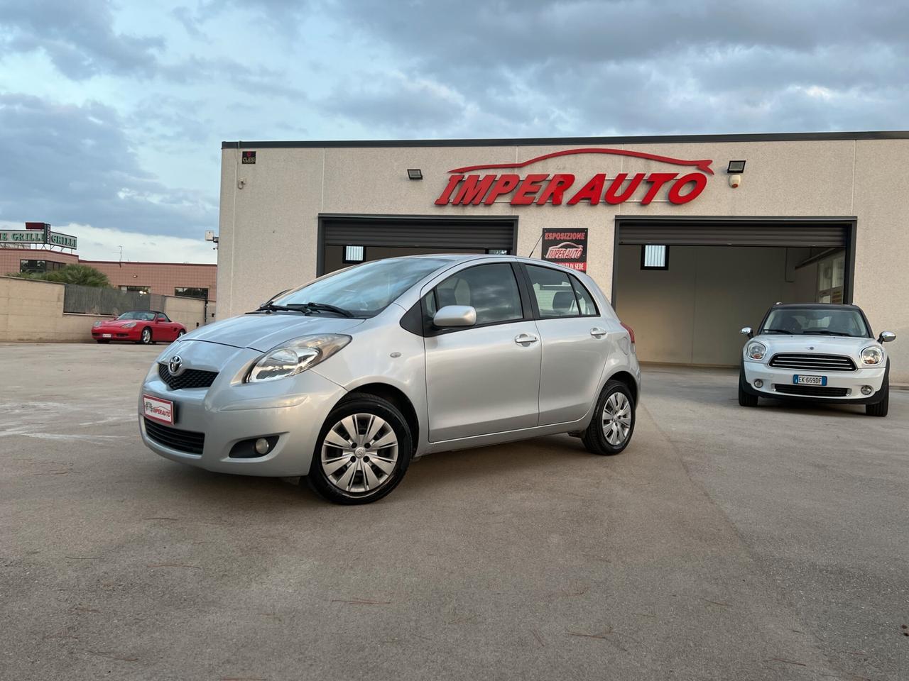 Toyota Yaris 1.4 D TAGLIANDATA GUIDA NEPATENT.