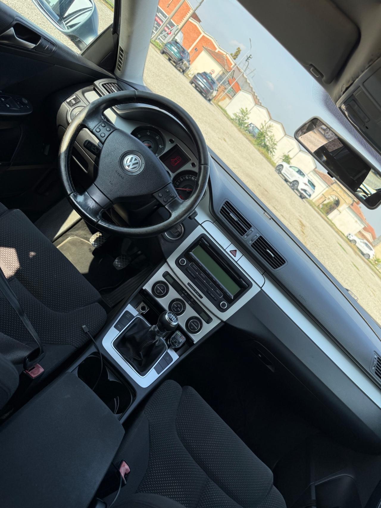 Volkswagen Passat 2.0 TDI DPF Var. Comfortline