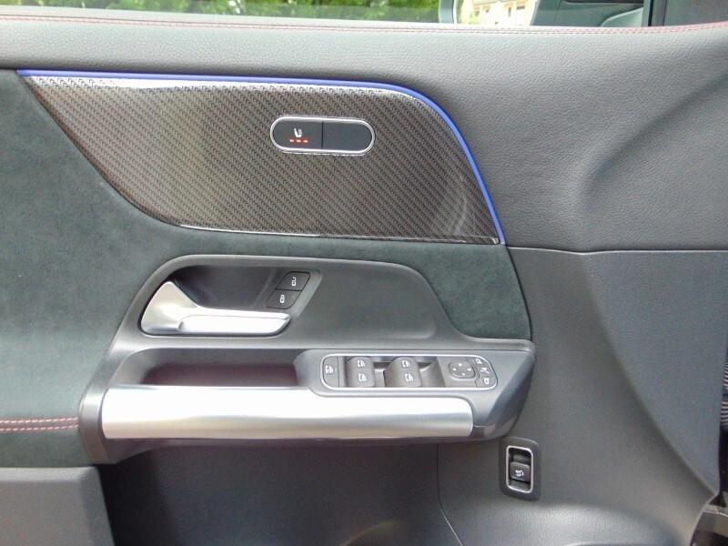 MERCEDES GLA (H247) GLA 180 Automatic ...