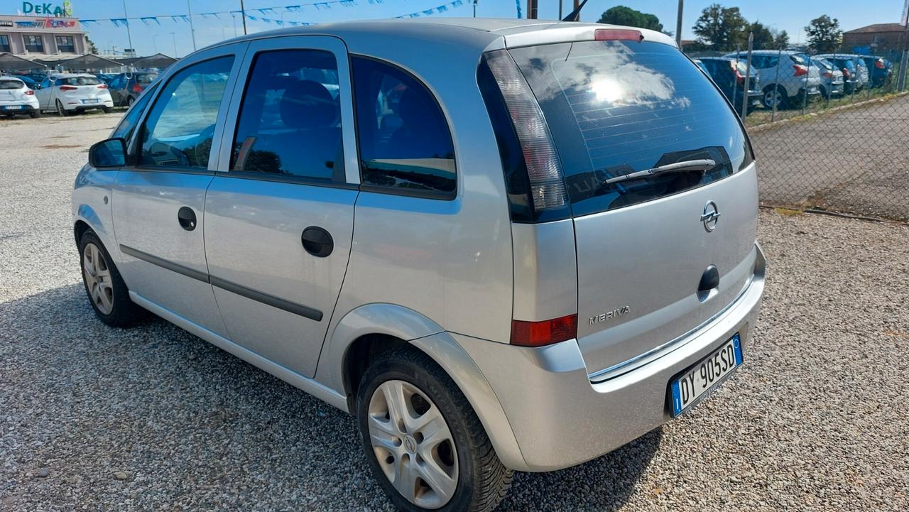 Opel Meriva 1.4 16V GPL-TECH Club