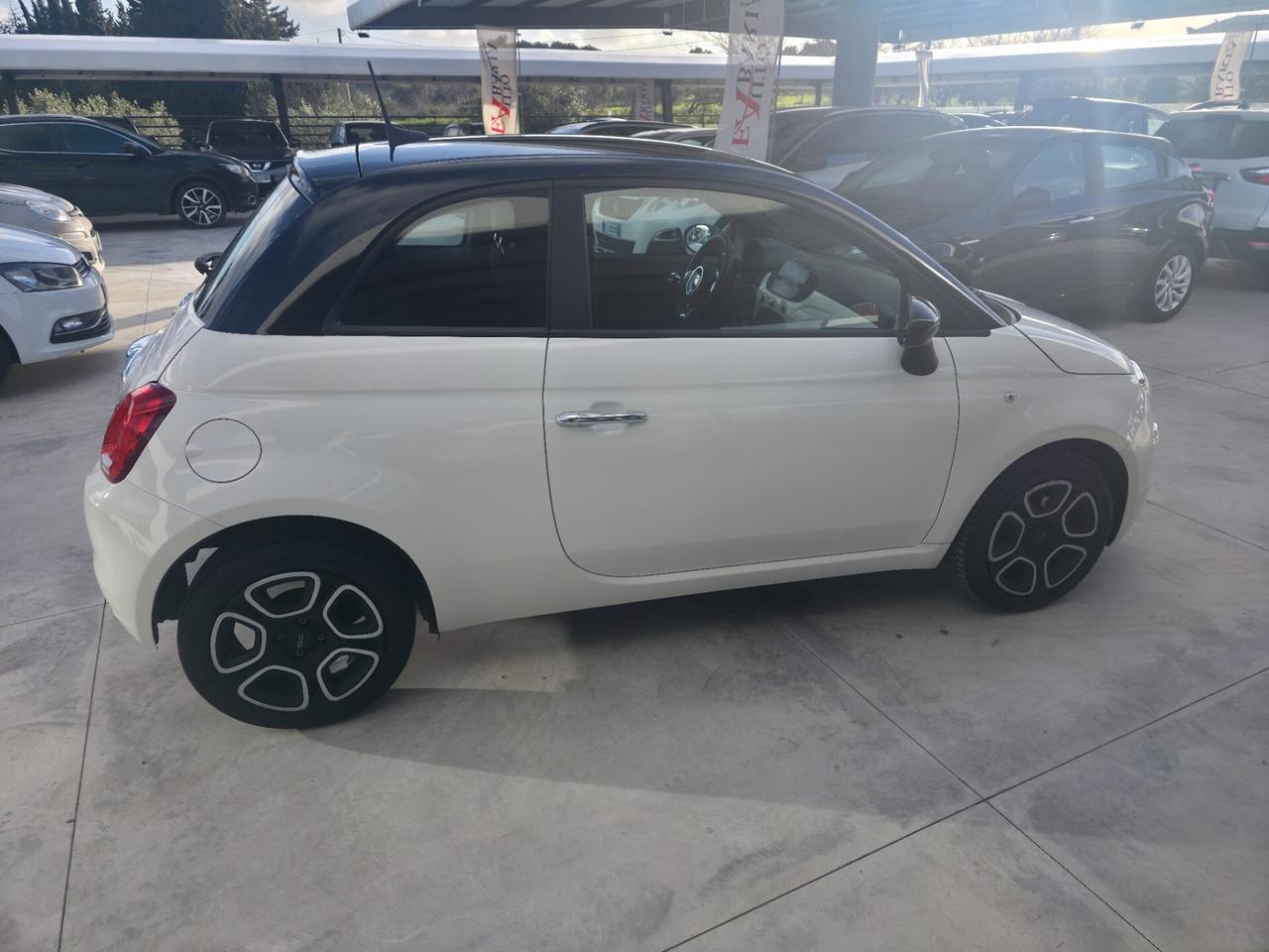 Fiat 500 1.0 Hybrid Red