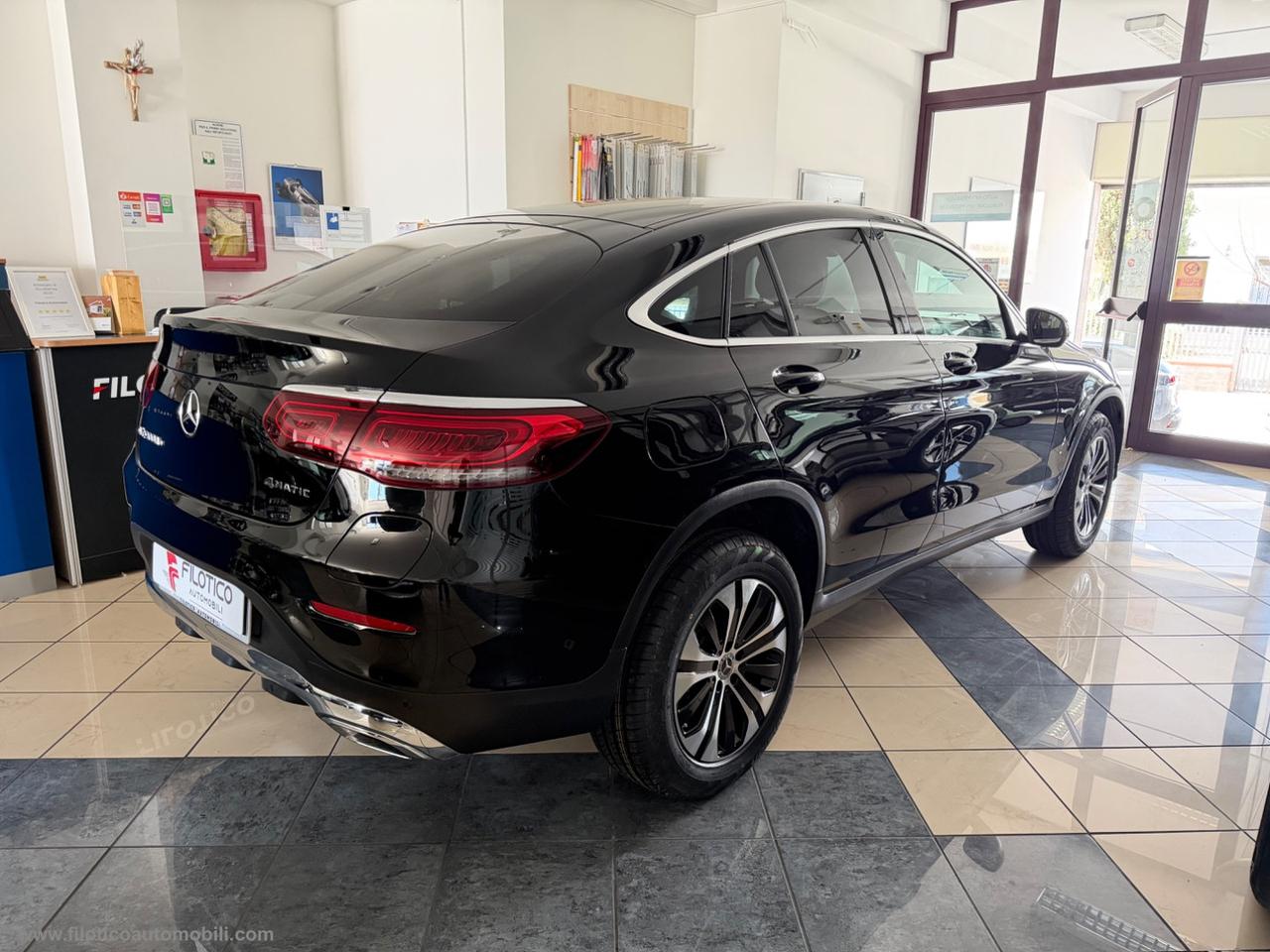 MERCEDES-BENZ GLC 300 de 4M Plug-in hyb. Coupé Sport PELLE - FARI LED FULL!!